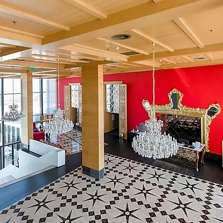 Royal Scenic Hotel 5*